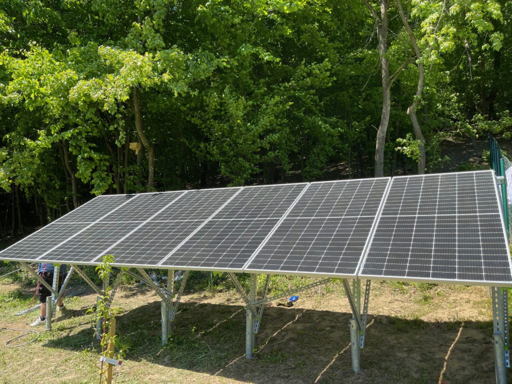 Off-grid fotovoltaická elektráreň — realizácia AJ services