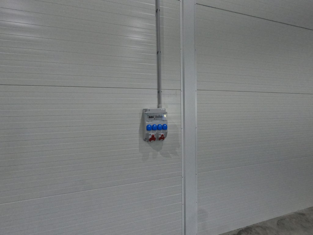 BEKAERT Hlohovec – hala 695m2 — realizácia AJ services
