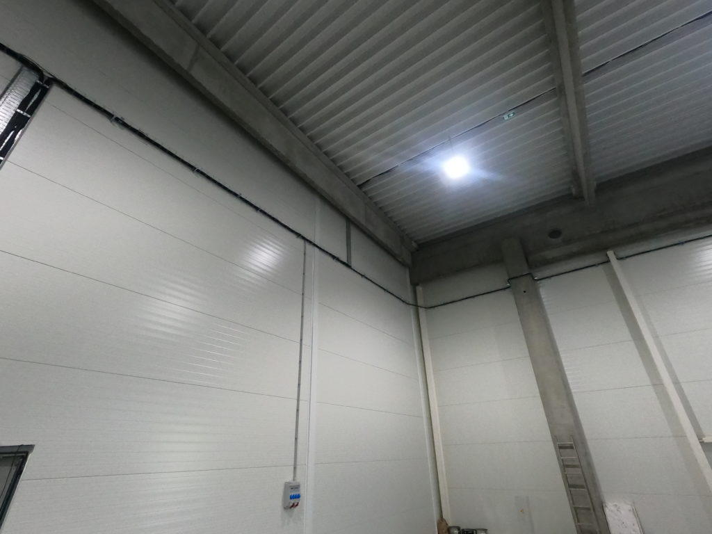 BEKAERT Hlohovec – hala 695m2 — realizácia AJ services